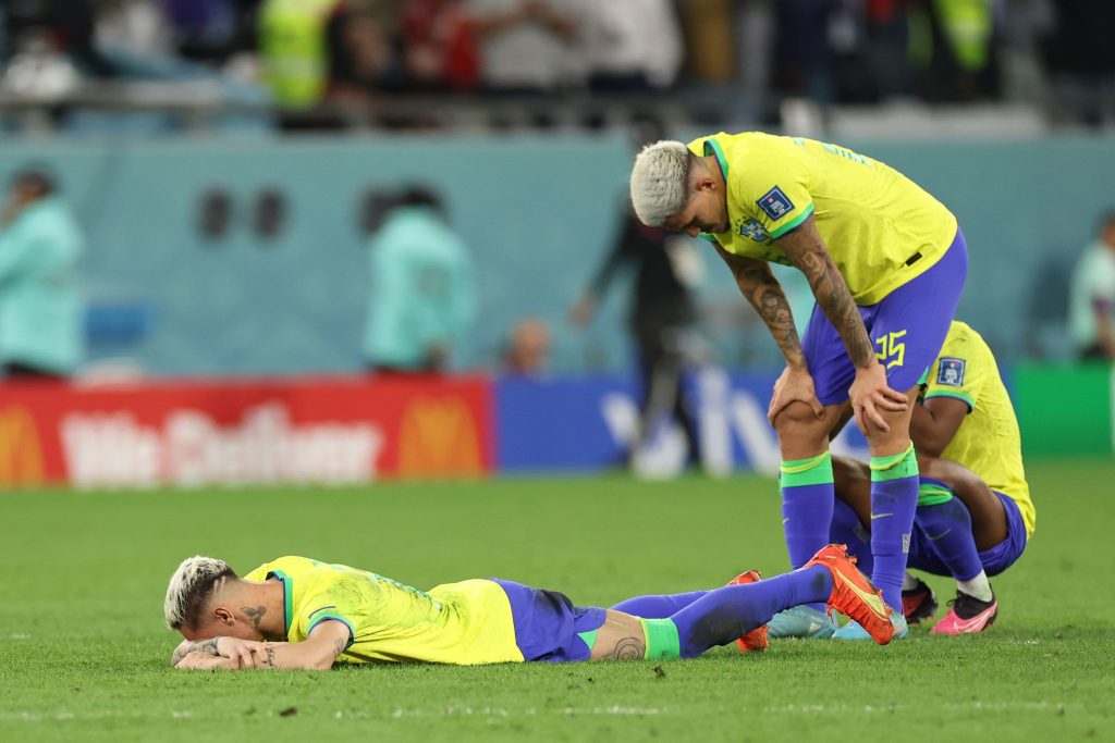Tuyển Brazil đau đớn vì để thua trước Croatia 