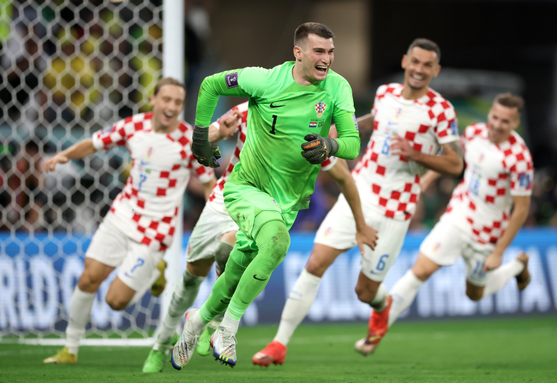 Croatia vui mừng khi chiến thắng sau loạt đá luân lưu 